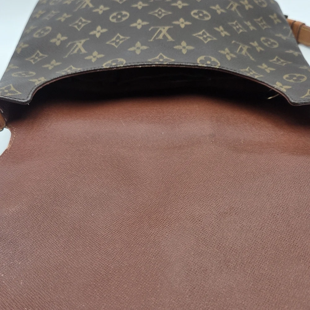 Authentic Louis Vuitton Brown Monogram Musette Salsa GM Shoulder Bag